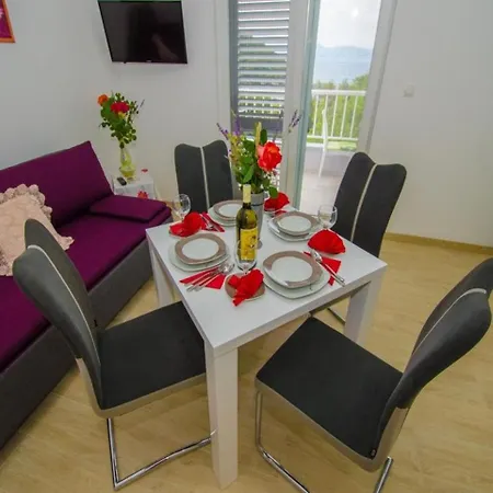 Vesela - One Bedroom With Balcony And Sea View * Osobjava